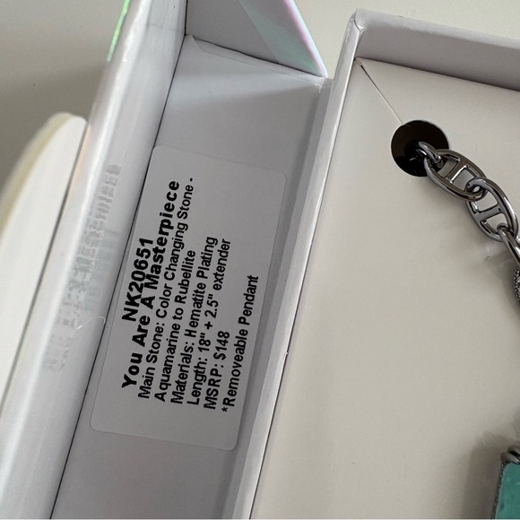 Bomb Party MHA25 Necklace in YOU ARE A MASTERPIECE NK20651 Aquamarine-Rubellite - Picture 4 of 5